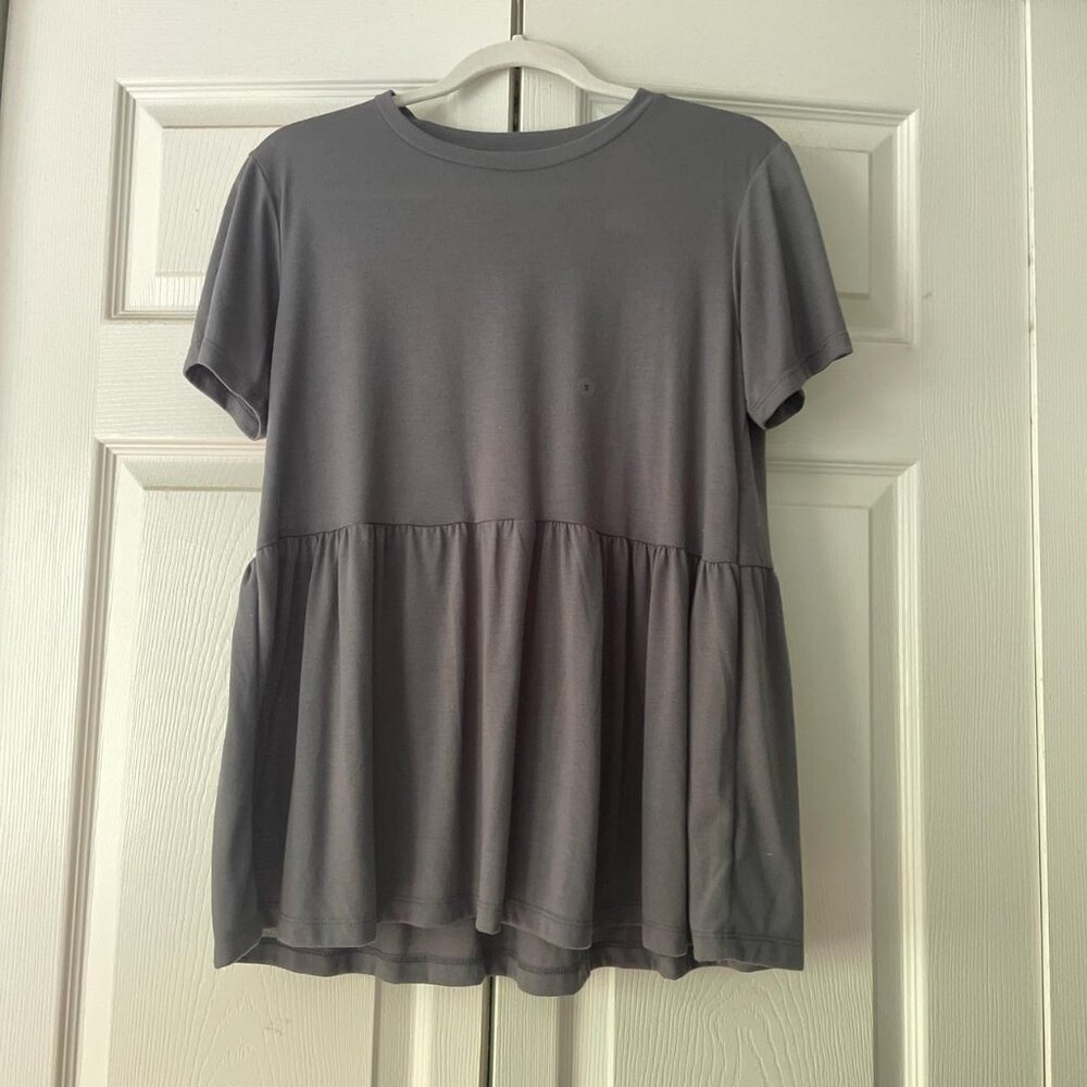 American Eagle Babydoll shirt gray